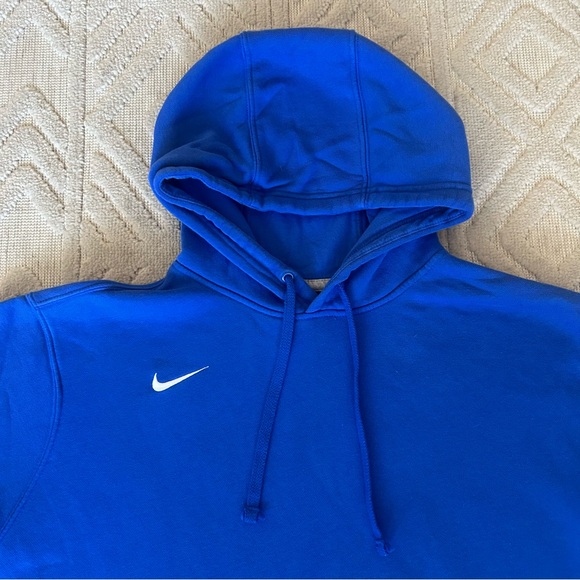 Nike Hoodie - Picture 2 of 5